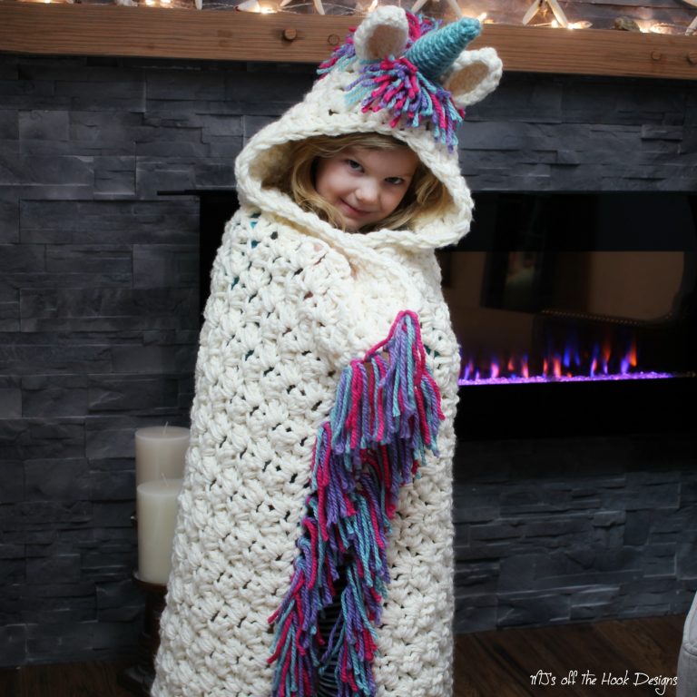 Hooded Unicorn Blanket! MJ's off the Hook Designs