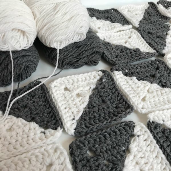 Free Crochet Herringbone Blanket - MJ's off the Hook Designs