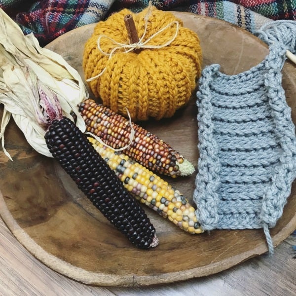 Crochet Rustic Farmhouse Pumpkins