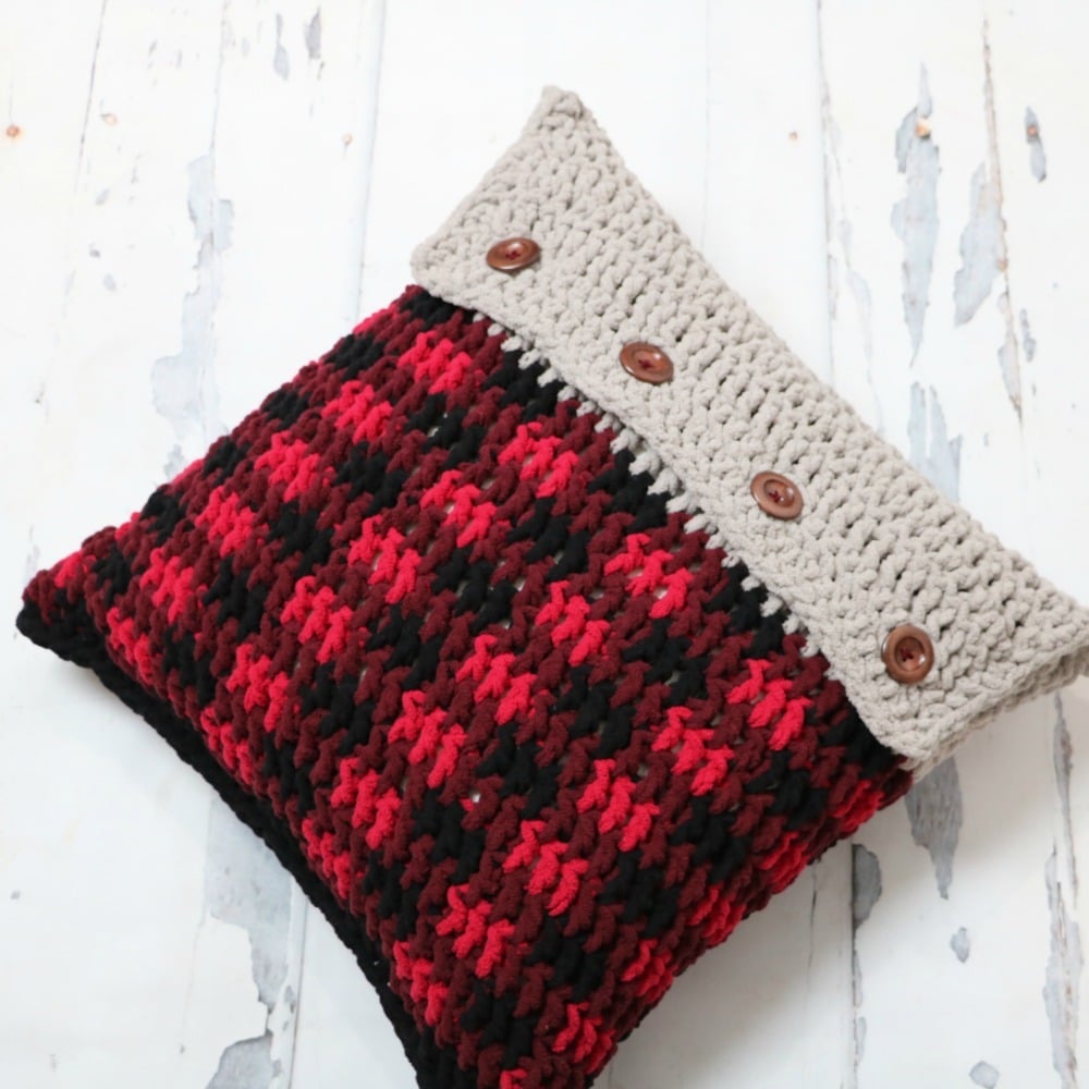 Crochet Buffalo Plaid Tree Skirt & Pillow Cover