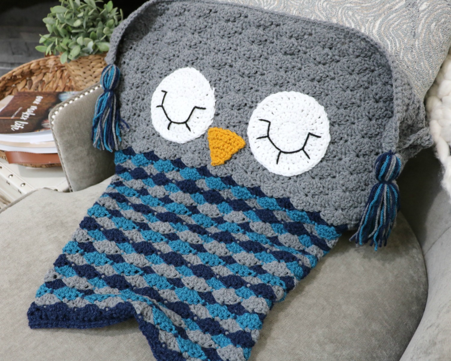 Sleepy Owl Cocoon Blanket