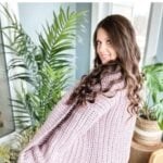 Cuddly as a Cloud Cardigan: Chunky ribbed cardigan crochet pattern and video tutorial.