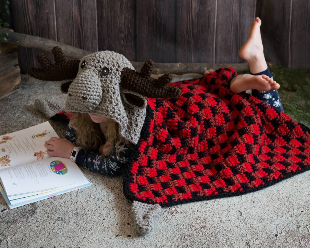Crochet Hooded Moose Blanket