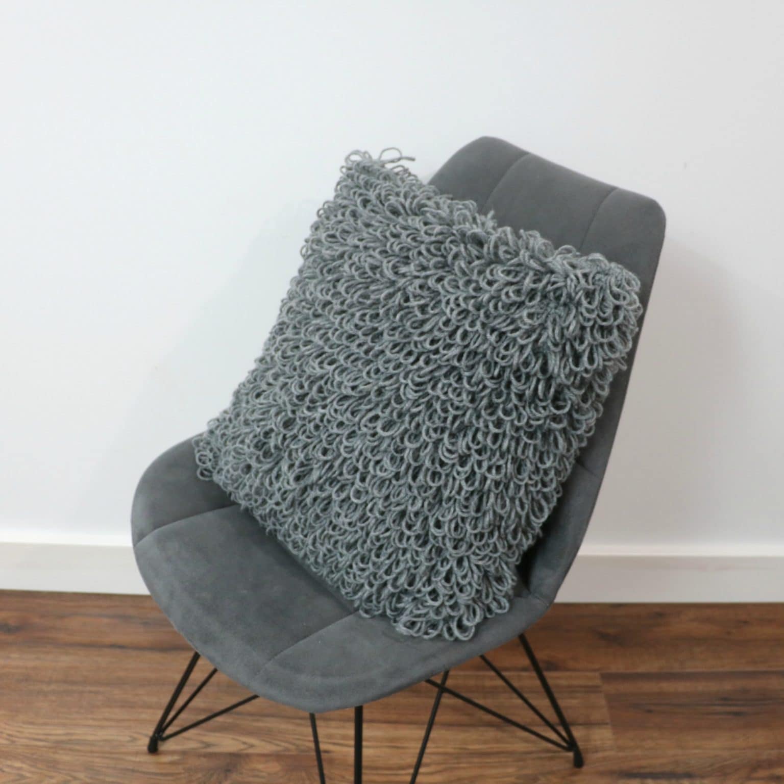 Crochet Loopy Stitch Pillow Cover - MJ's off the Hook Designs