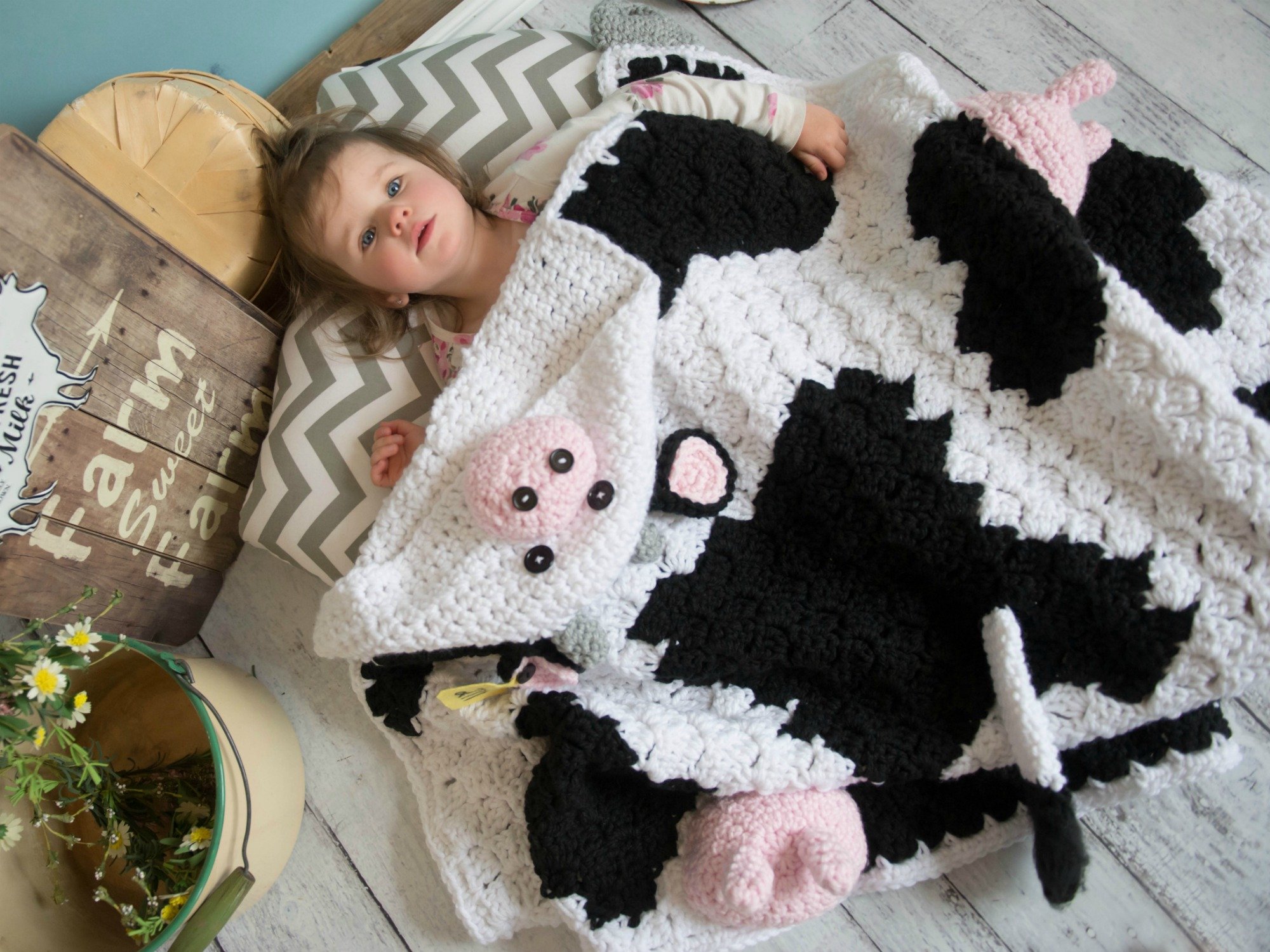 Hooded Cow Blanket MJ's off the Hook Designs