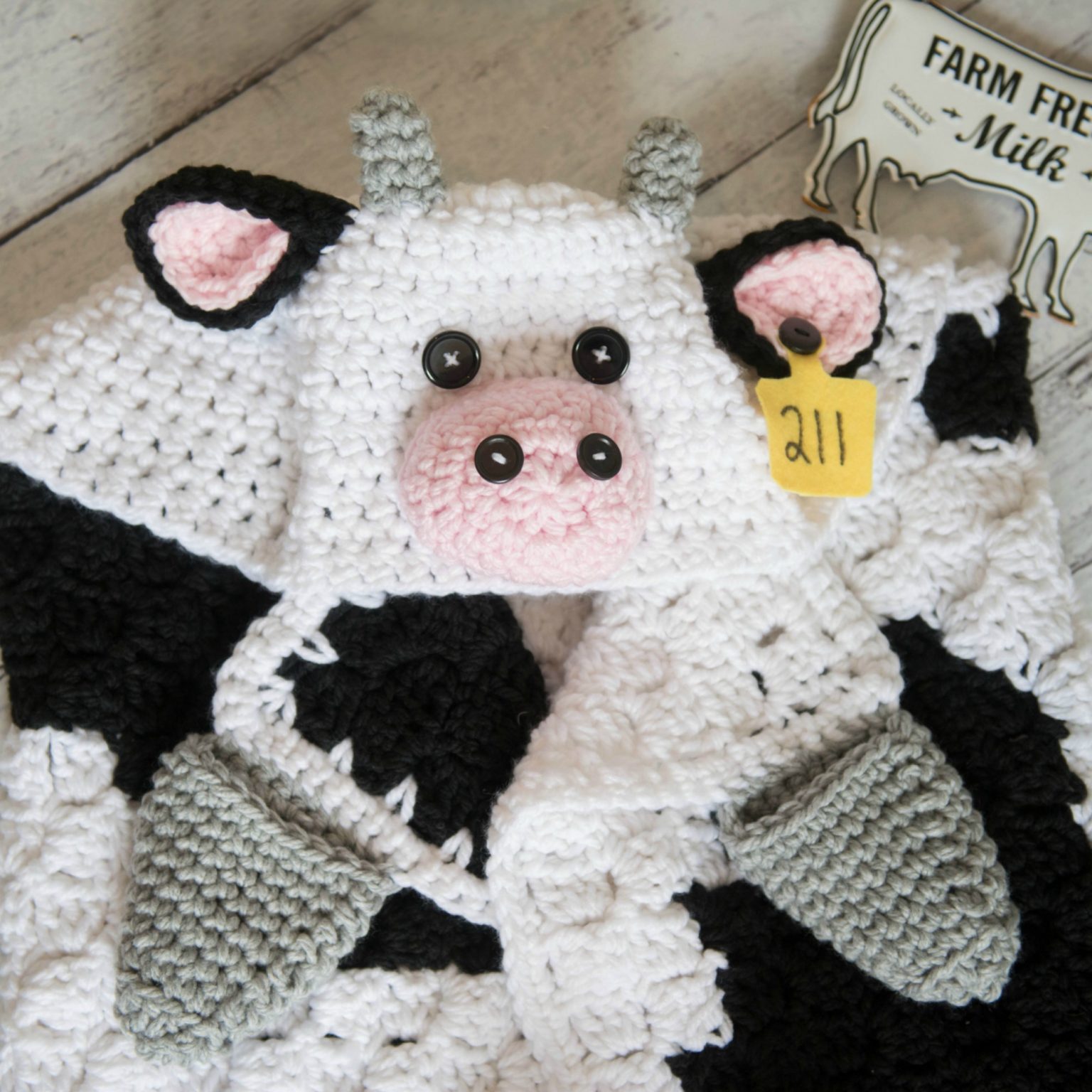 Hooded Cow Blanket MJ's off the Hook Designs