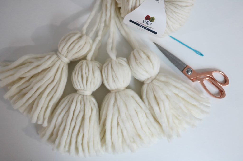 how to make yarn tassels