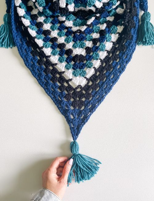 Forest Trail triangle shawl free crochet pattern