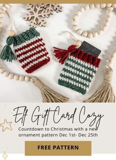 Elf gift card cozy crochet pattern.