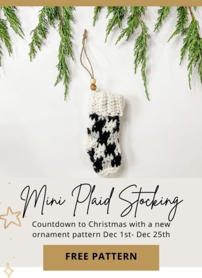 Mini plaid stocking free pattern.