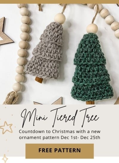 Mini tiered tree crochet pattern.