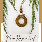 Mini Ring Wreath free pattern.