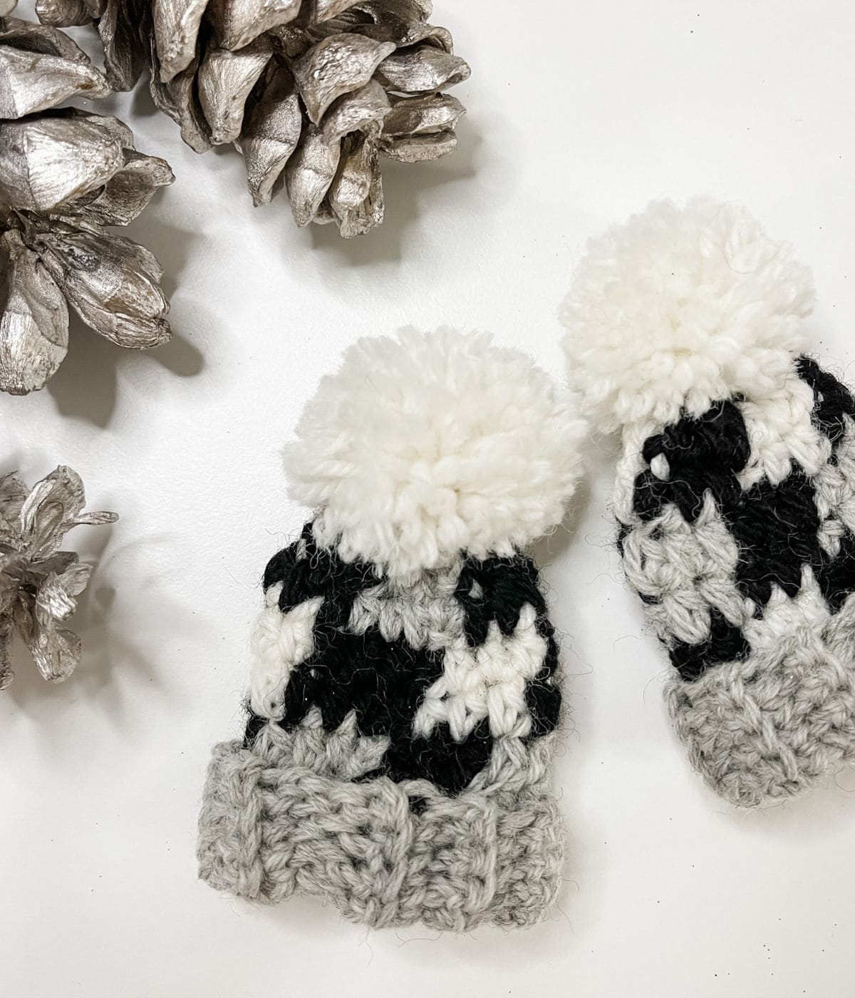 Mini Plaid Hat Ornament - Free Crochet pattern - MJ's off the Hook Designs