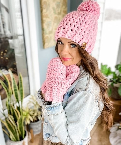 Beginner Bulky Mittens - Free Crochet Pattern - MJ's off the Hook