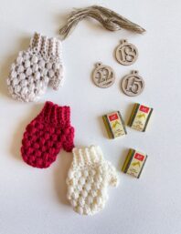 Mini Puff Stitch Mitten Crochet Pattern - MJ's off the Hook Designs
