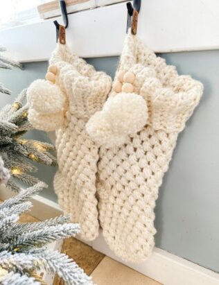 Bulky & Quick Puff Stitch Stockings - MJ's off the Hook Designs