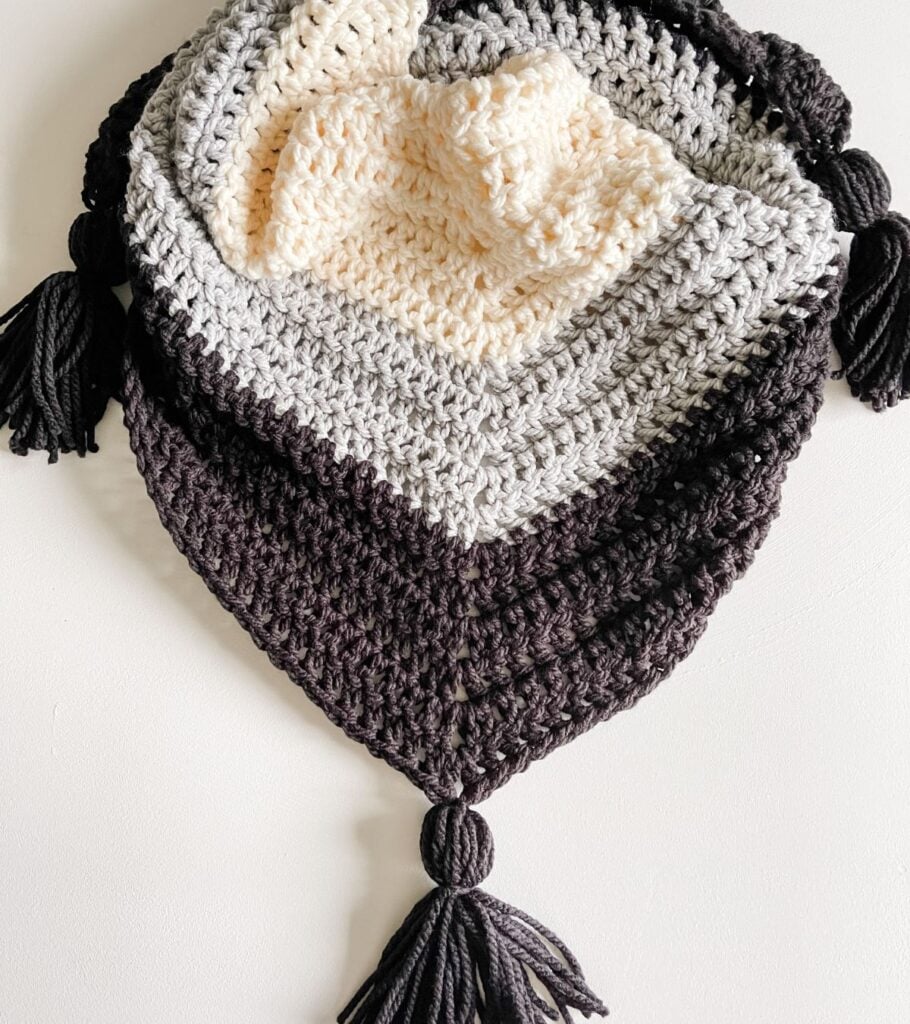 Easy Bulky Crochet Shawl 