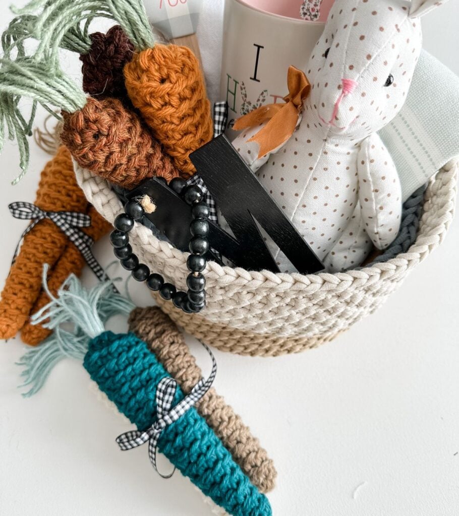 Two-Toned Crochet Nesting Baskets