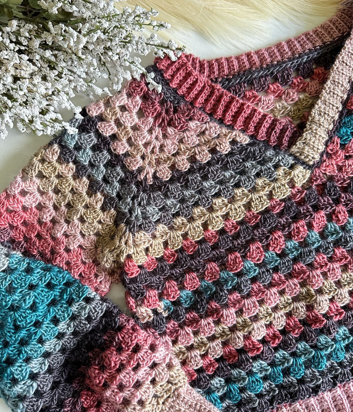 V-Neck Crochet Sleeve Sweater main image 0