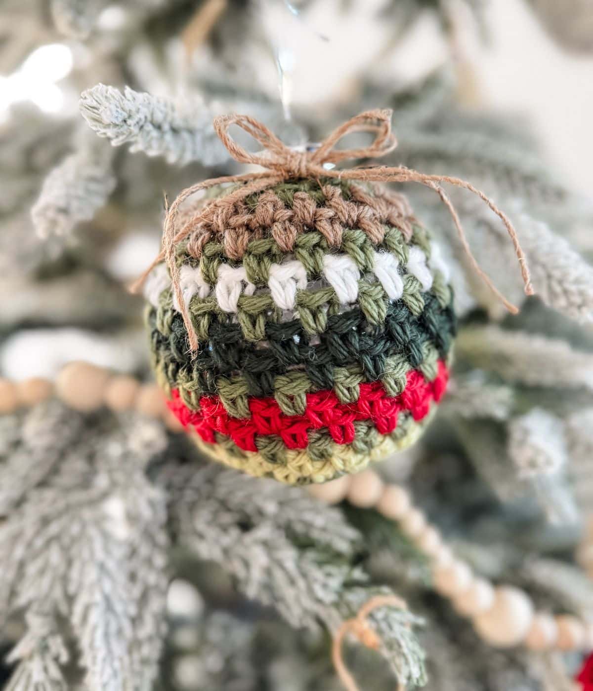 Free Easy Crochet Christmas Ornament Pattern - MJ's off the Hook Designs