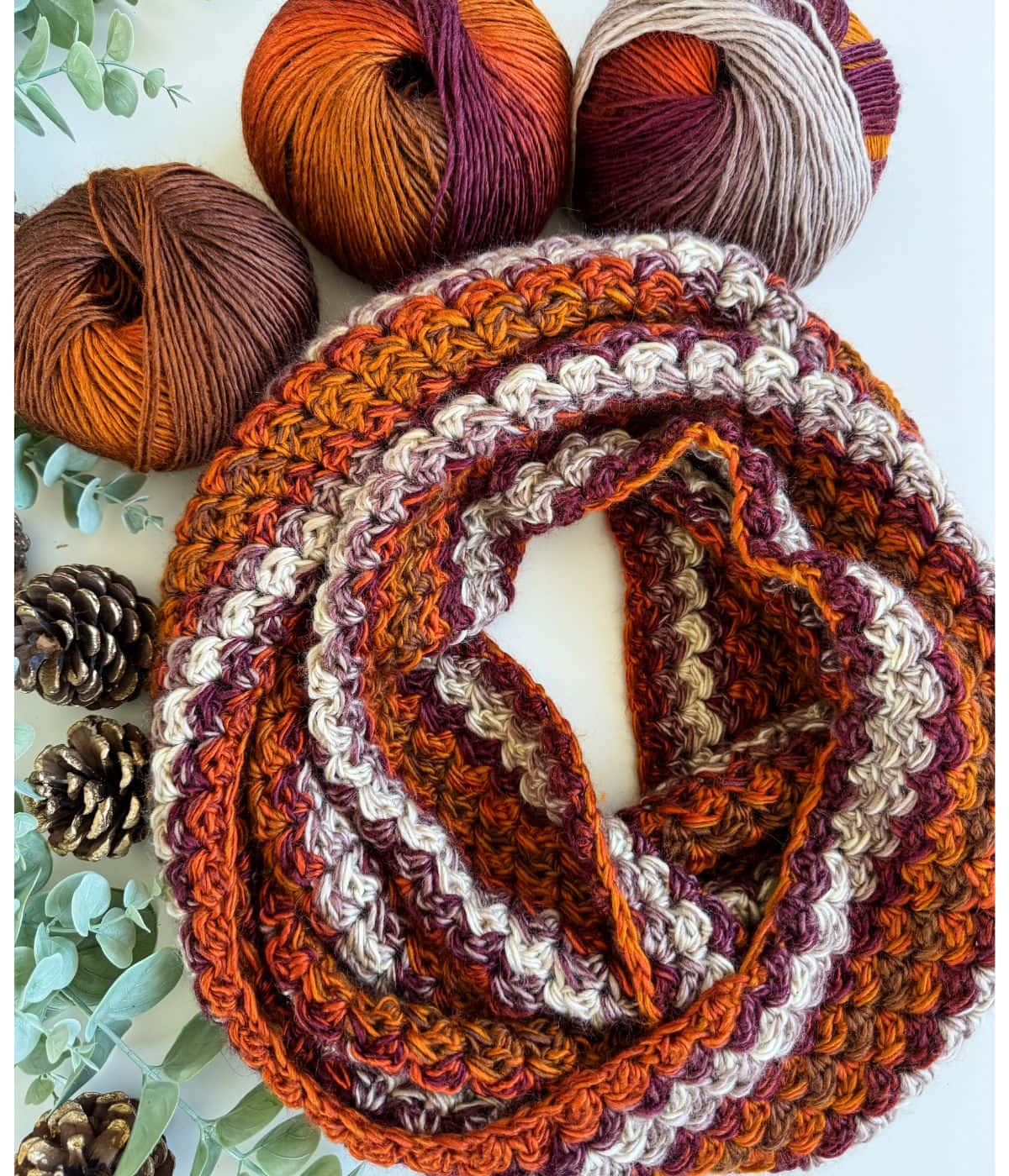 Free Crochet Infinity Scarf Pattern: Easy Accessory Pattern - MJ's off ...